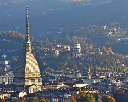 La Mole Antonelliana e la collina di Torino