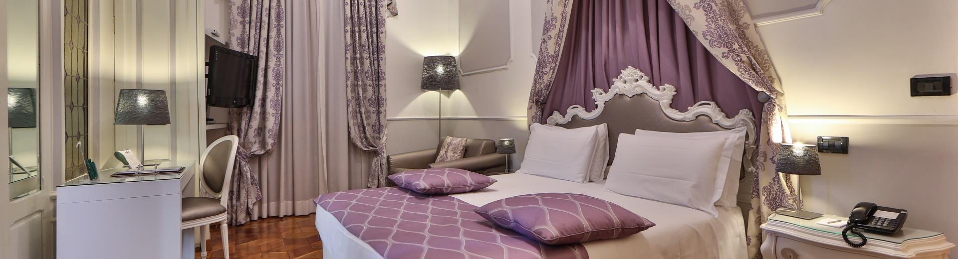 Rest, comfort and elegance in the deluxe rooms of our 4-star hotel